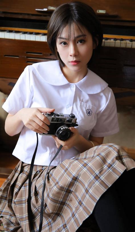 举重世锦赛：奥运冠军里夫斯连刷三项世界纪录